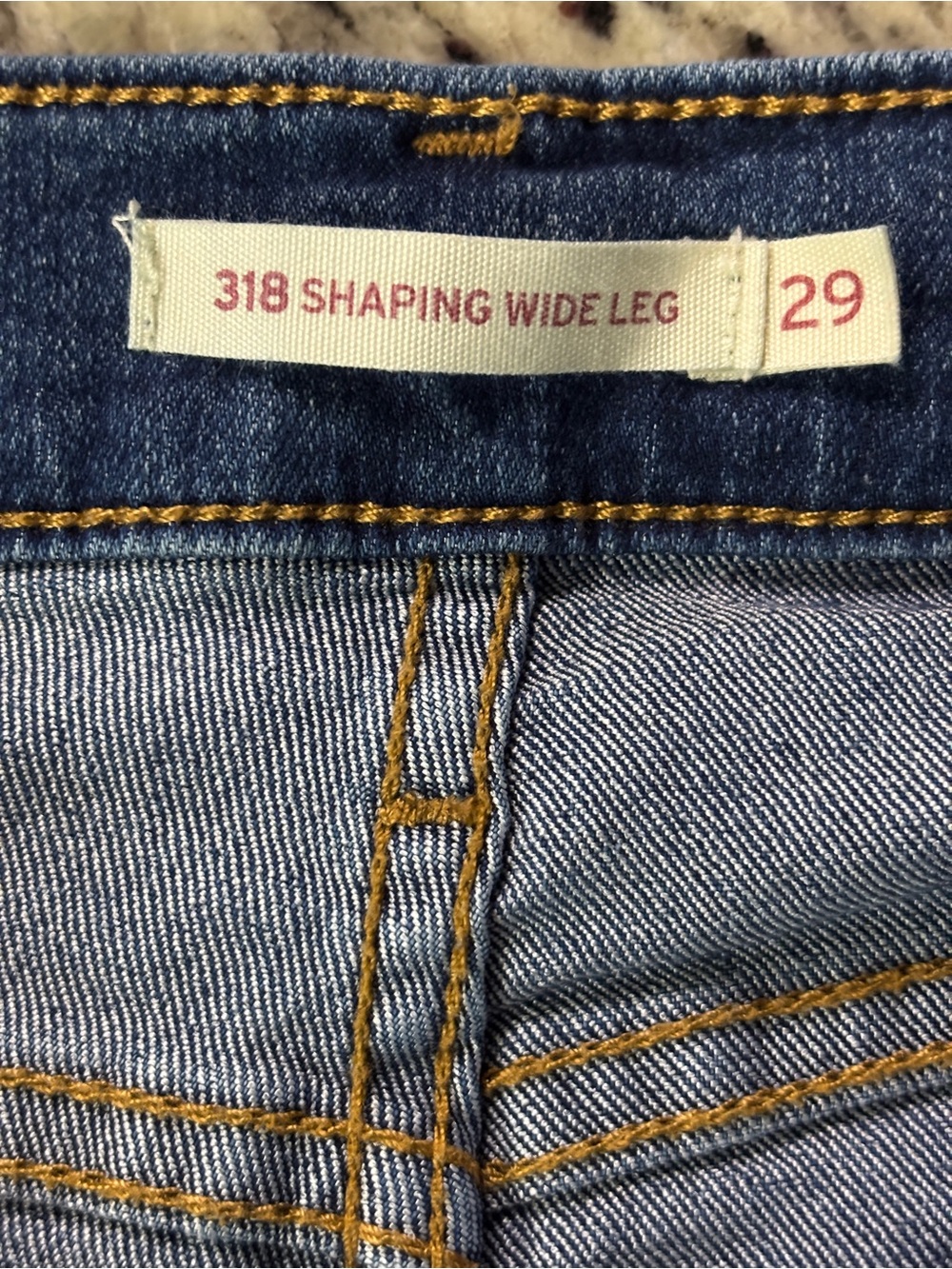 Levi's® Women’s Mid Rise 318 Shaping Wide Leg Jeans Size 29”X 32” - Picture 7 of 10